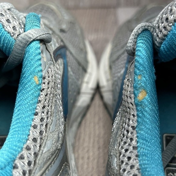 Brooks Addiction 11 Women's Running Shoes Silver Shadow Size 7 2E 1201402E318 - Picture 13 of 15